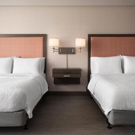 Hampton Inn & Suites Yonkers - Westchester Екстер'єр фото