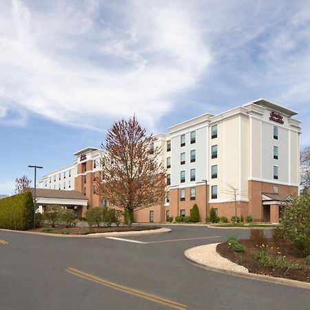 Hampton Inn & Suites Yonkers - Westchester Екстер'єр фото