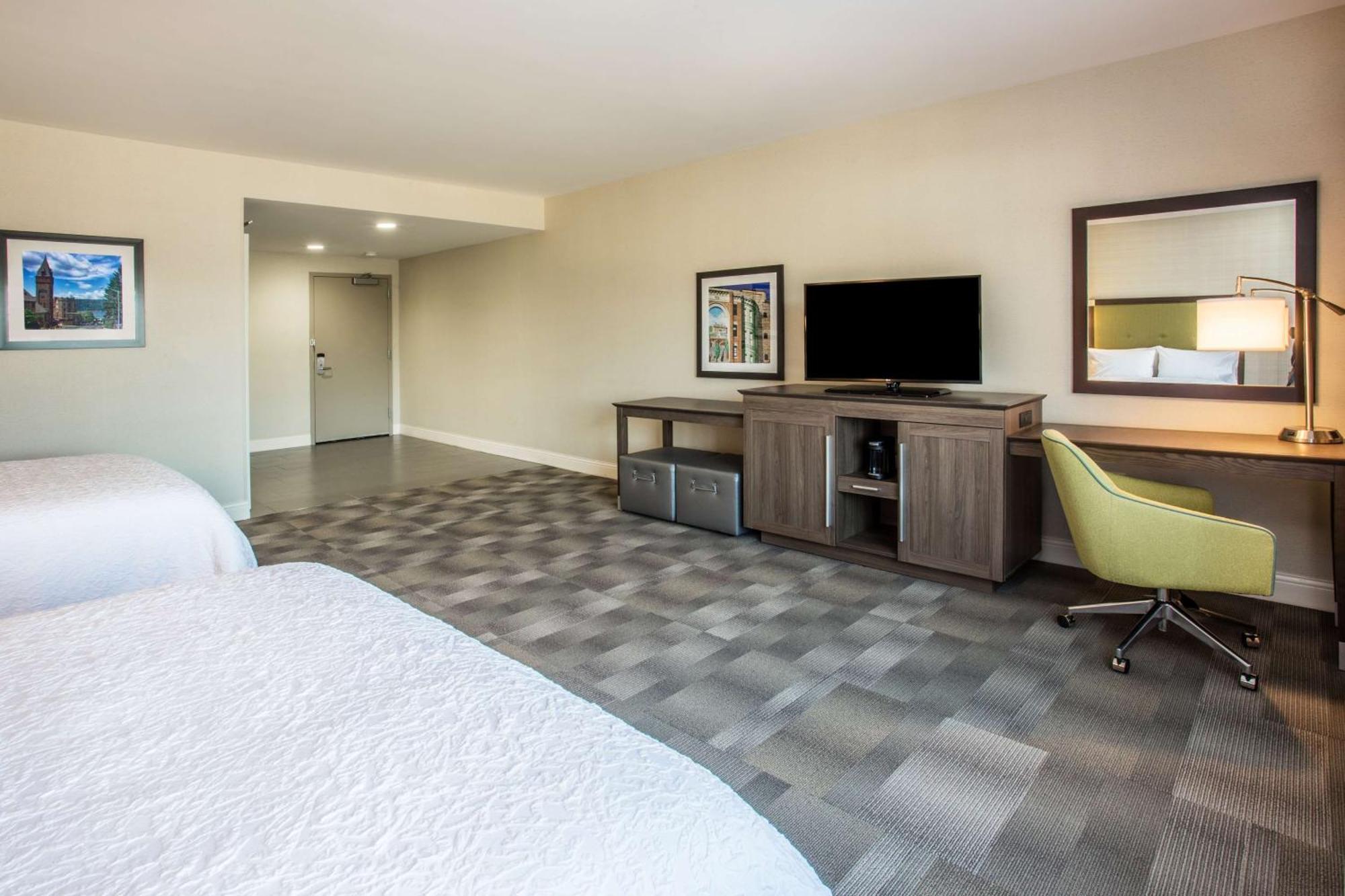 Hampton Inn & Suites Yonkers - Westchester Екстер'єр фото