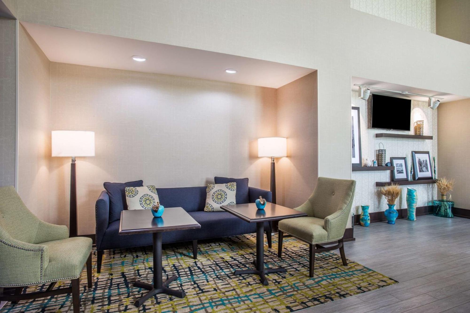 Hampton Inn & Suites Yonkers - Westchester Екстер'єр фото