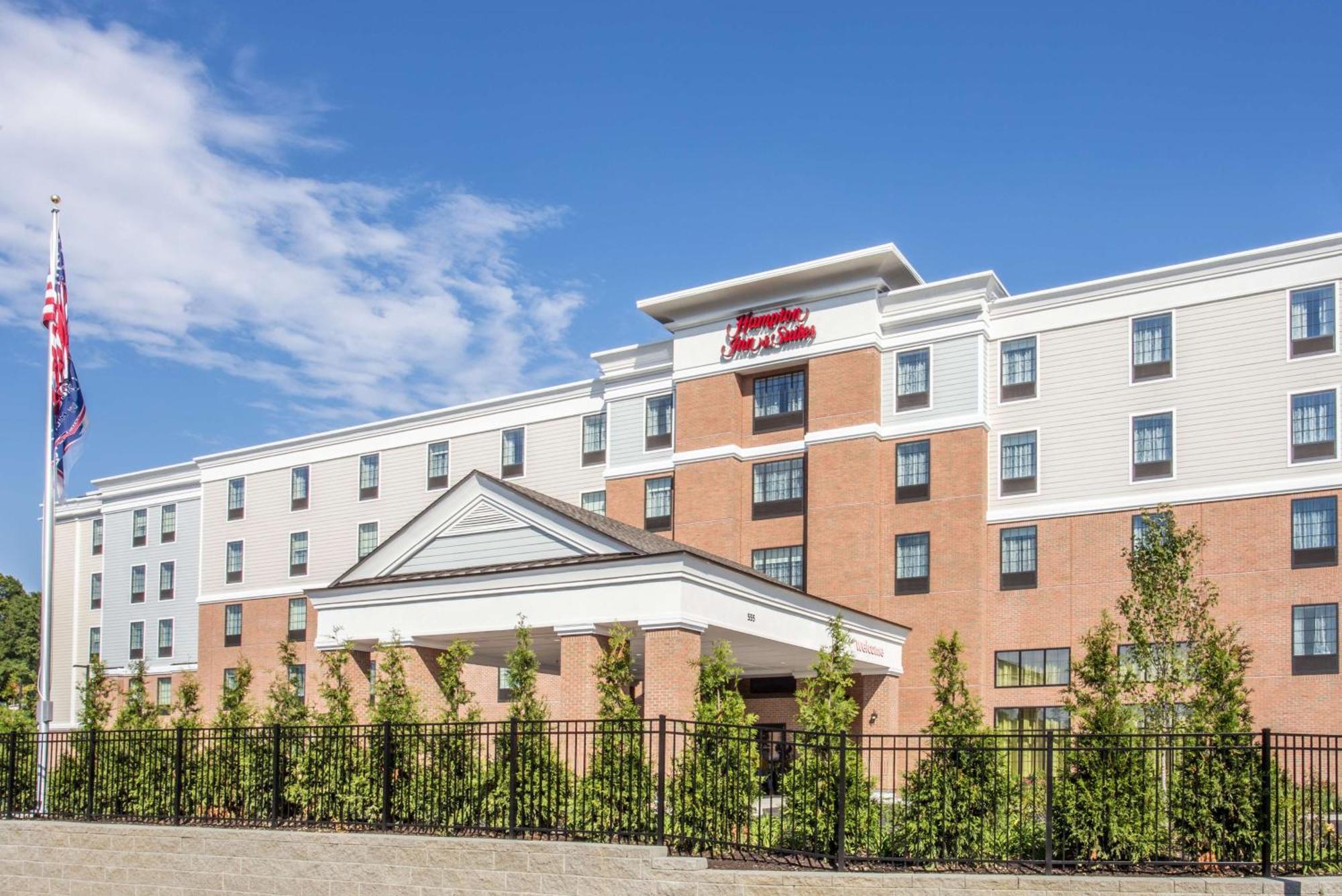 Hampton Inn & Suites Yonkers - Westchester Екстер'єр фото