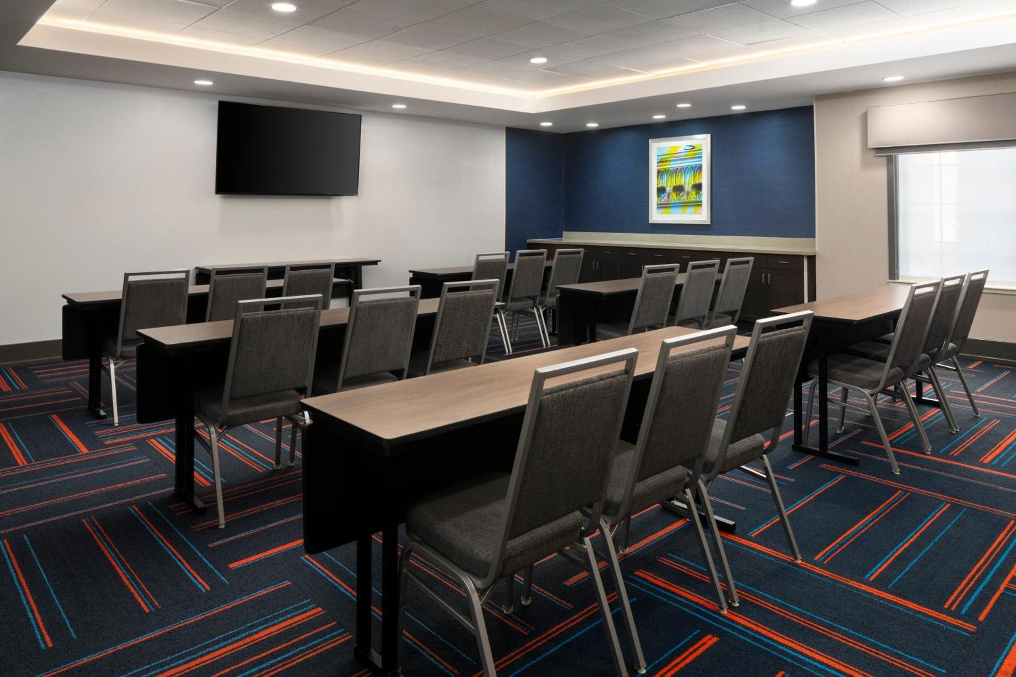 Hampton Inn & Suites Yonkers - Westchester Екстер'єр фото