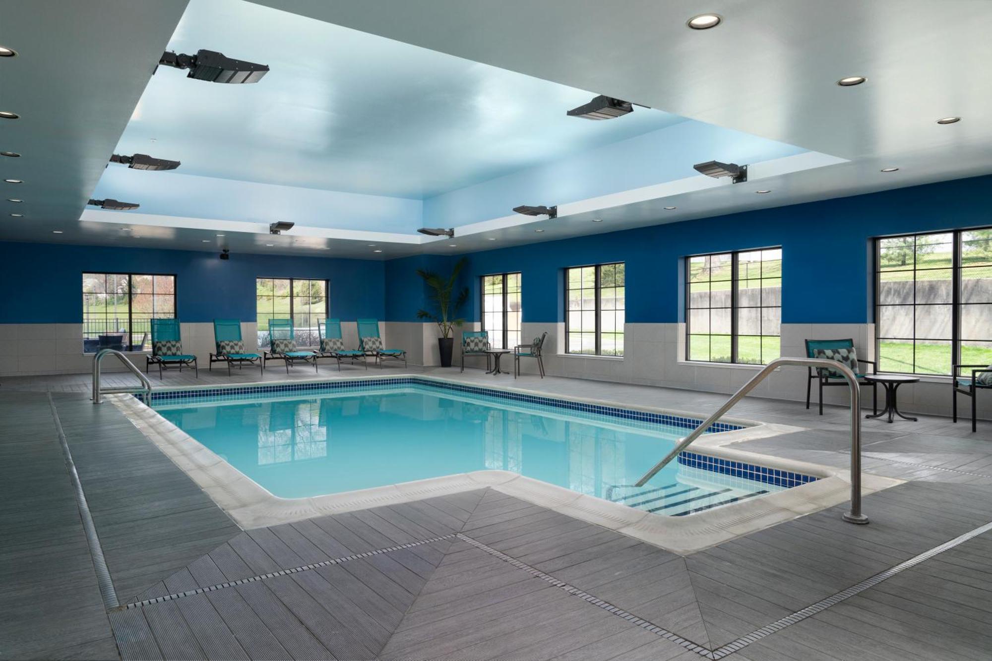 Hampton Inn & Suites Yonkers - Westchester Екстер'єр фото